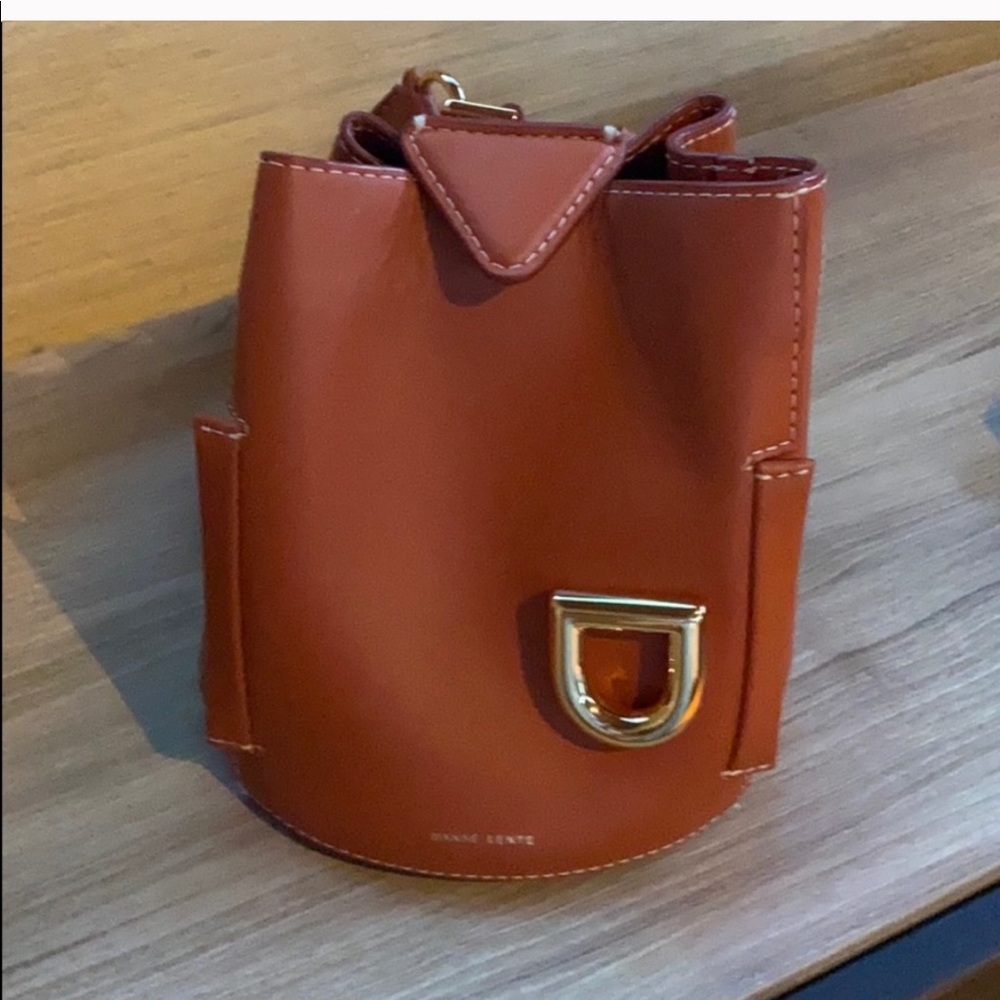 DANSE LENTE JOSH BUCKET BAG
